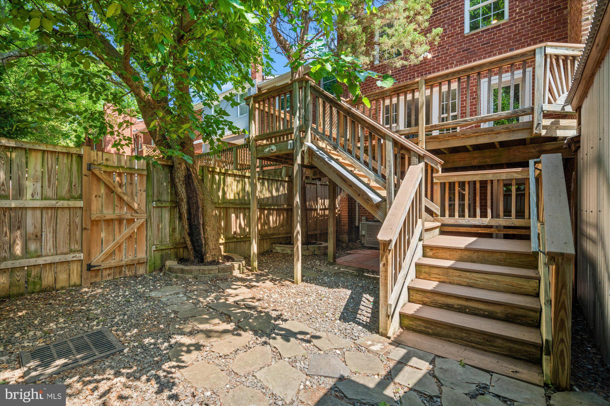 4 ANCELL STREET