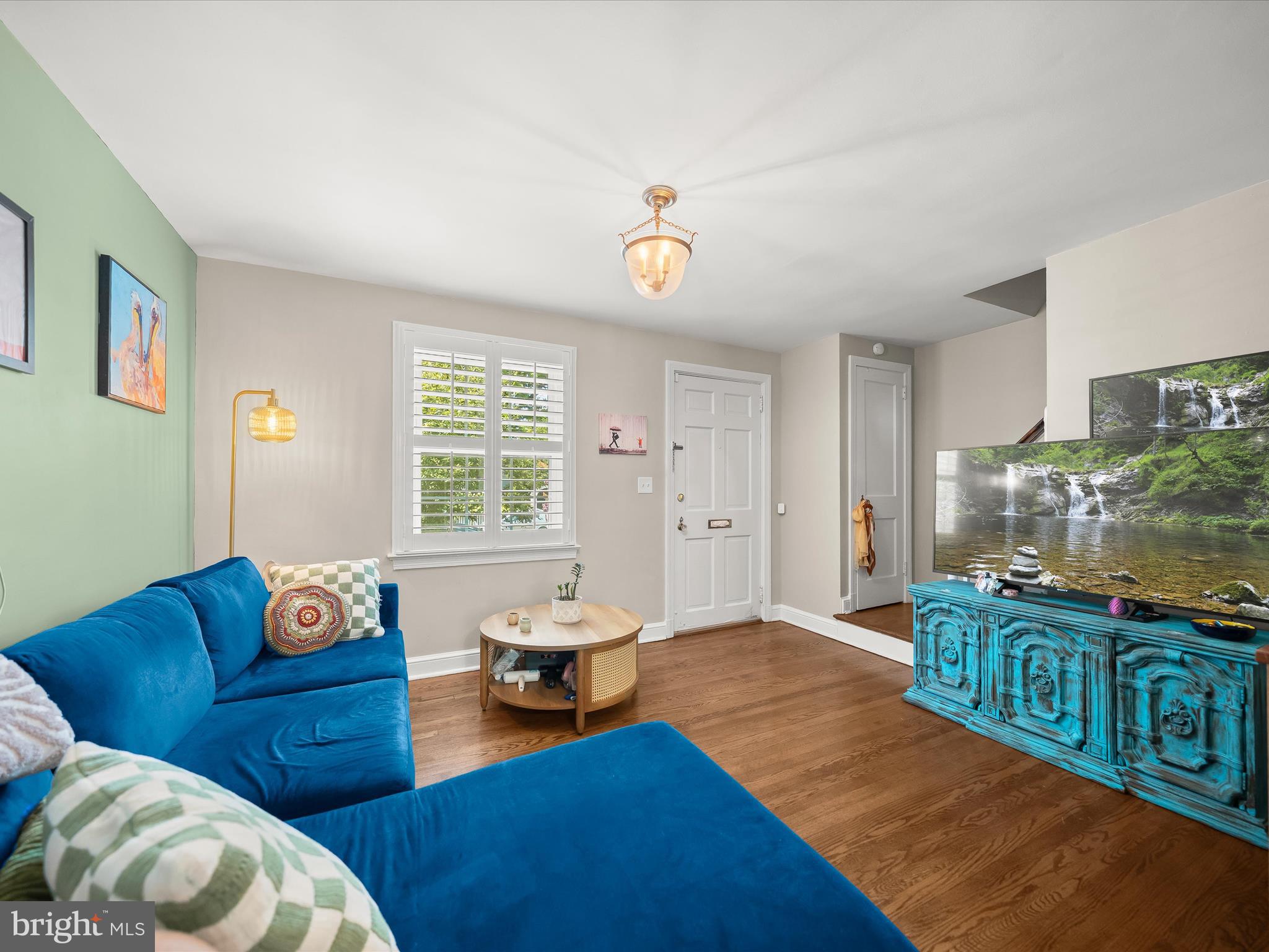 1409 MOUNT VERNON AVENUE
