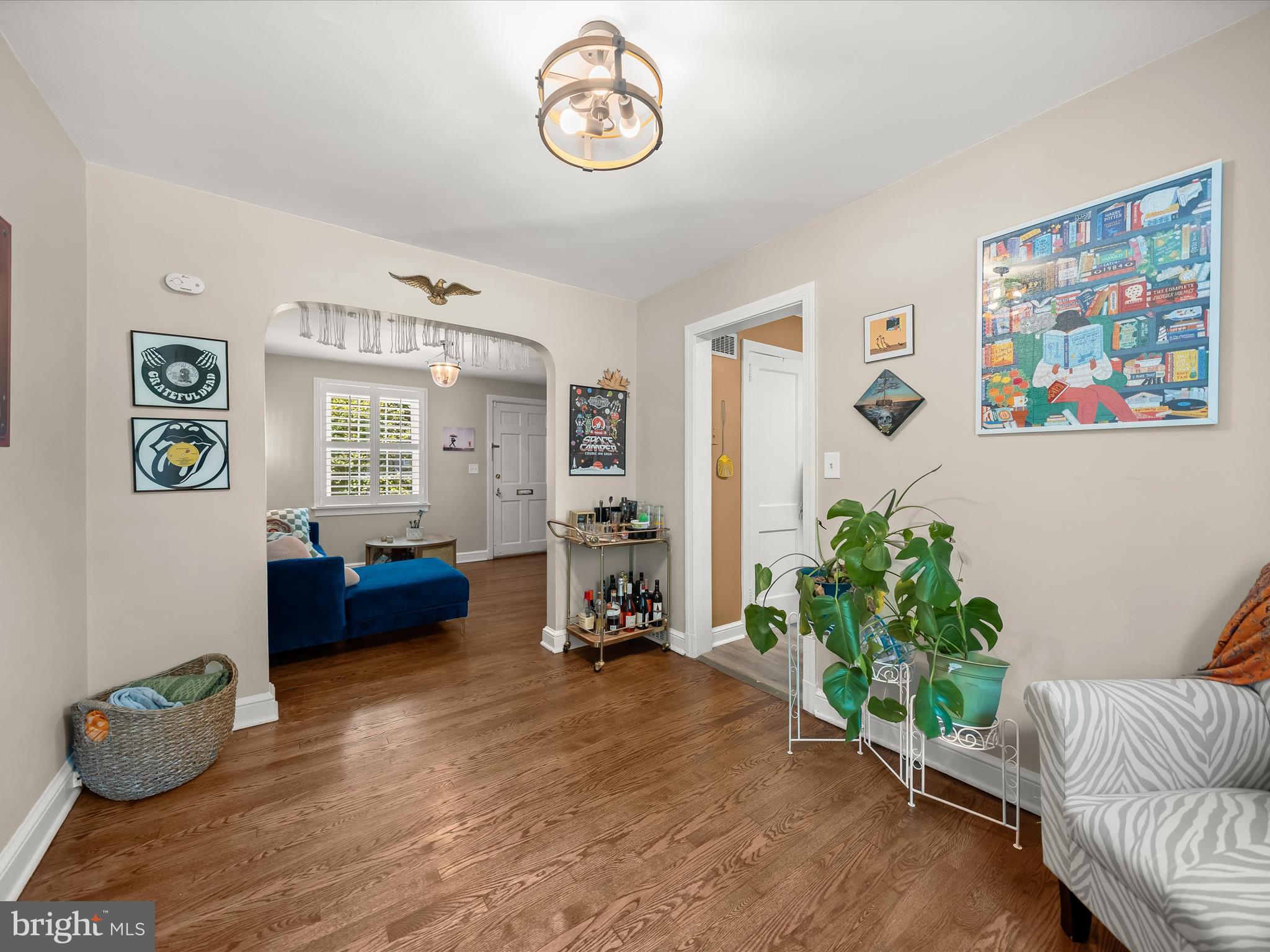 1409 MOUNT VERNON AVENUE