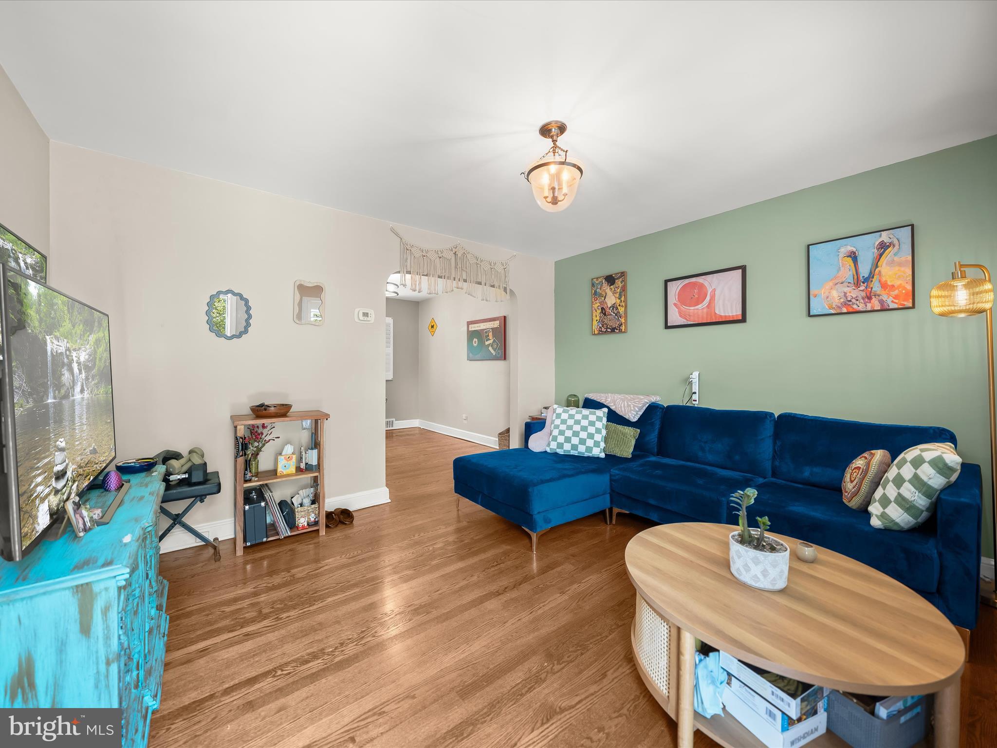 1409 MOUNT VERNON AVENUE
