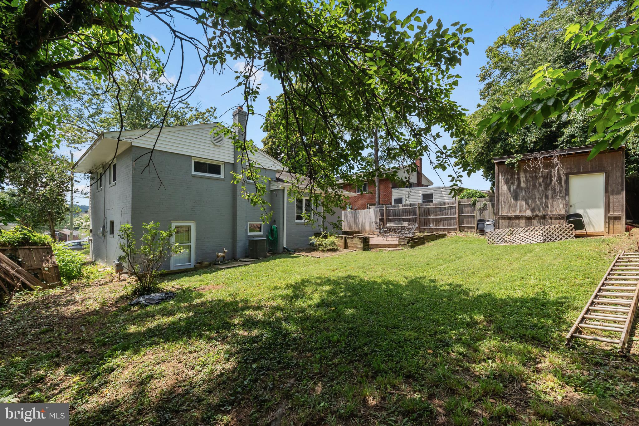 4431 VENABLE AVENUE