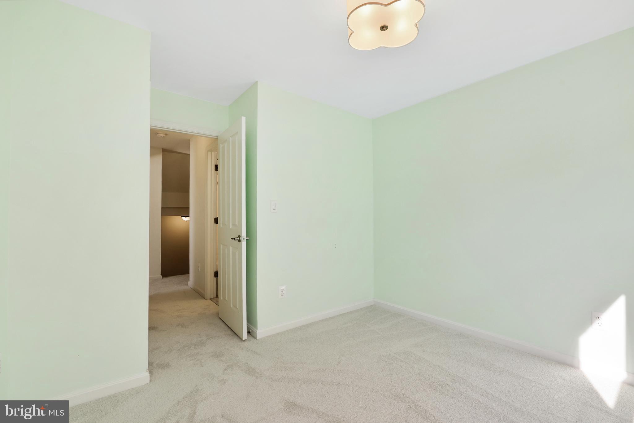 4663 LAMBERT DRIVE