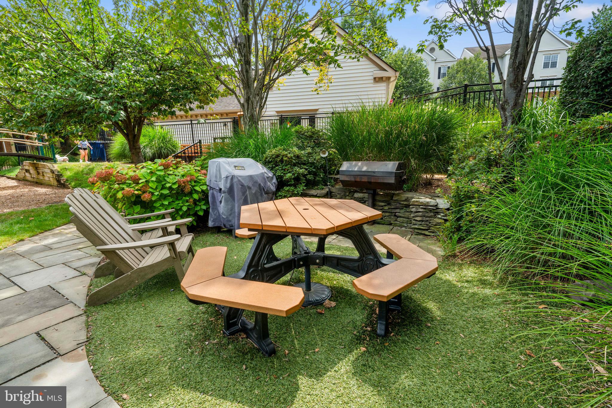 4663 LAMBERT DRIVE