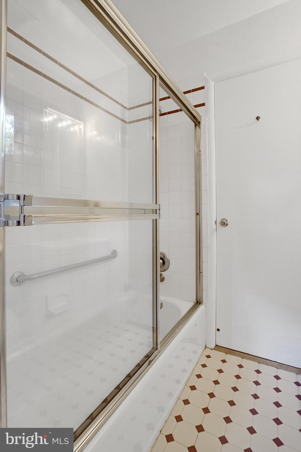 811 E TIMBER BRANCH PARKWAY