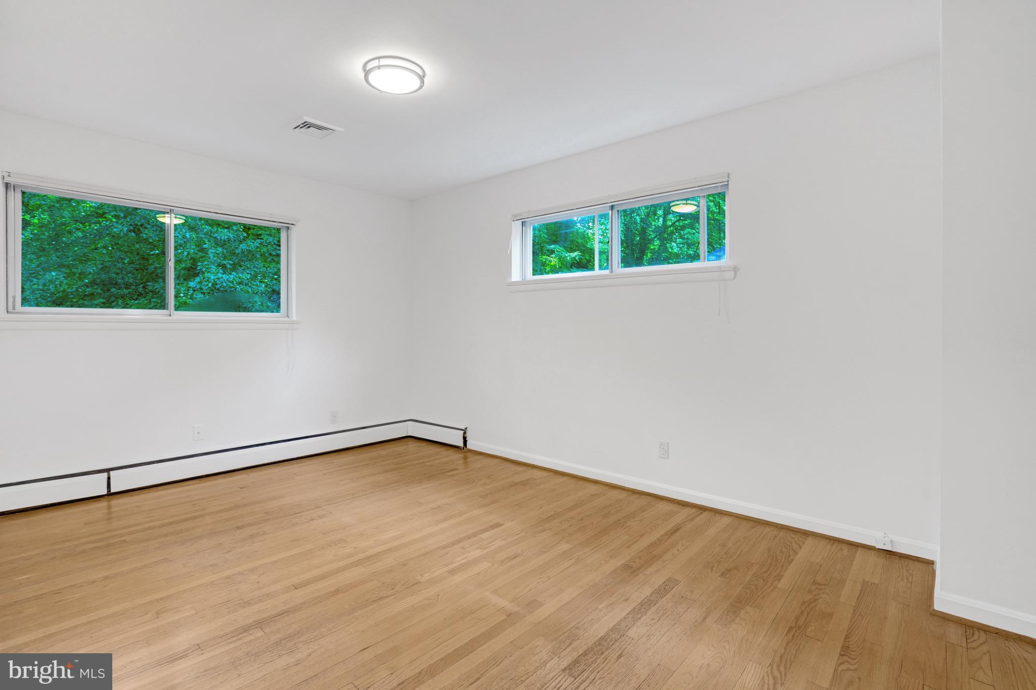 811 E TIMBER BRANCH PARKWAY