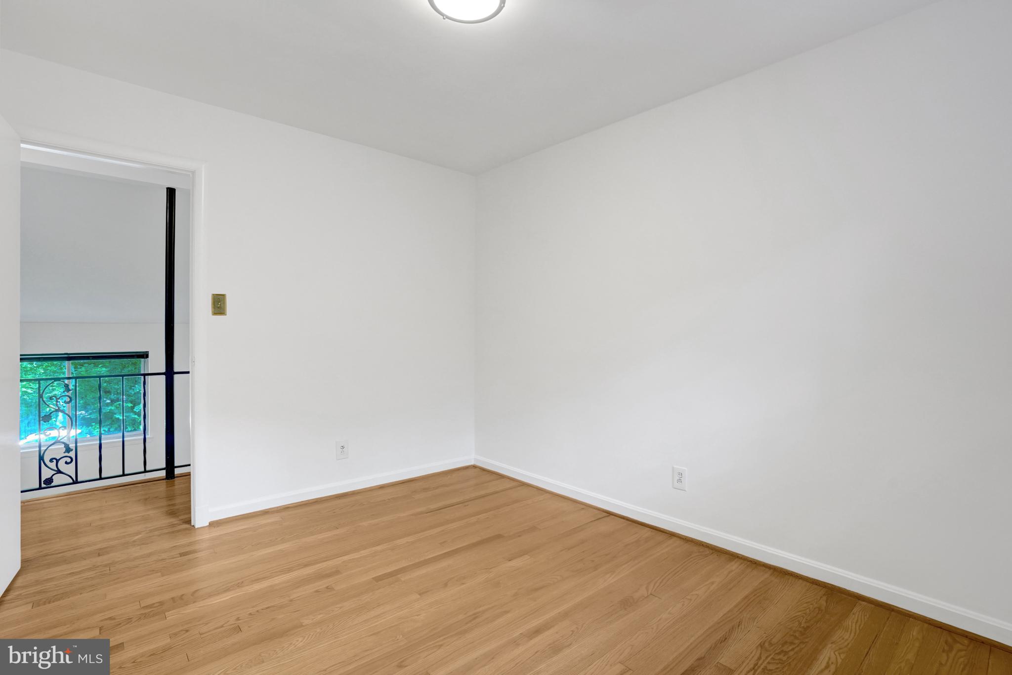811 E TIMBER BRANCH PARKWAY