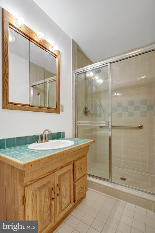 811 E TIMBER BRANCH PARKWAY