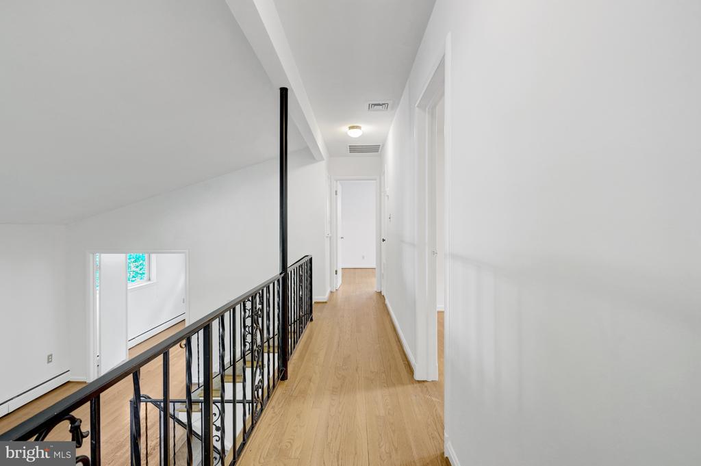 811 E TIMBER BRANCH PARKWAY