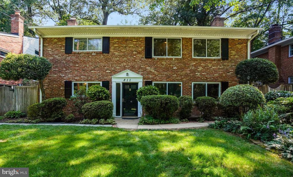 811 E TIMBER BRANCH PARKWAY