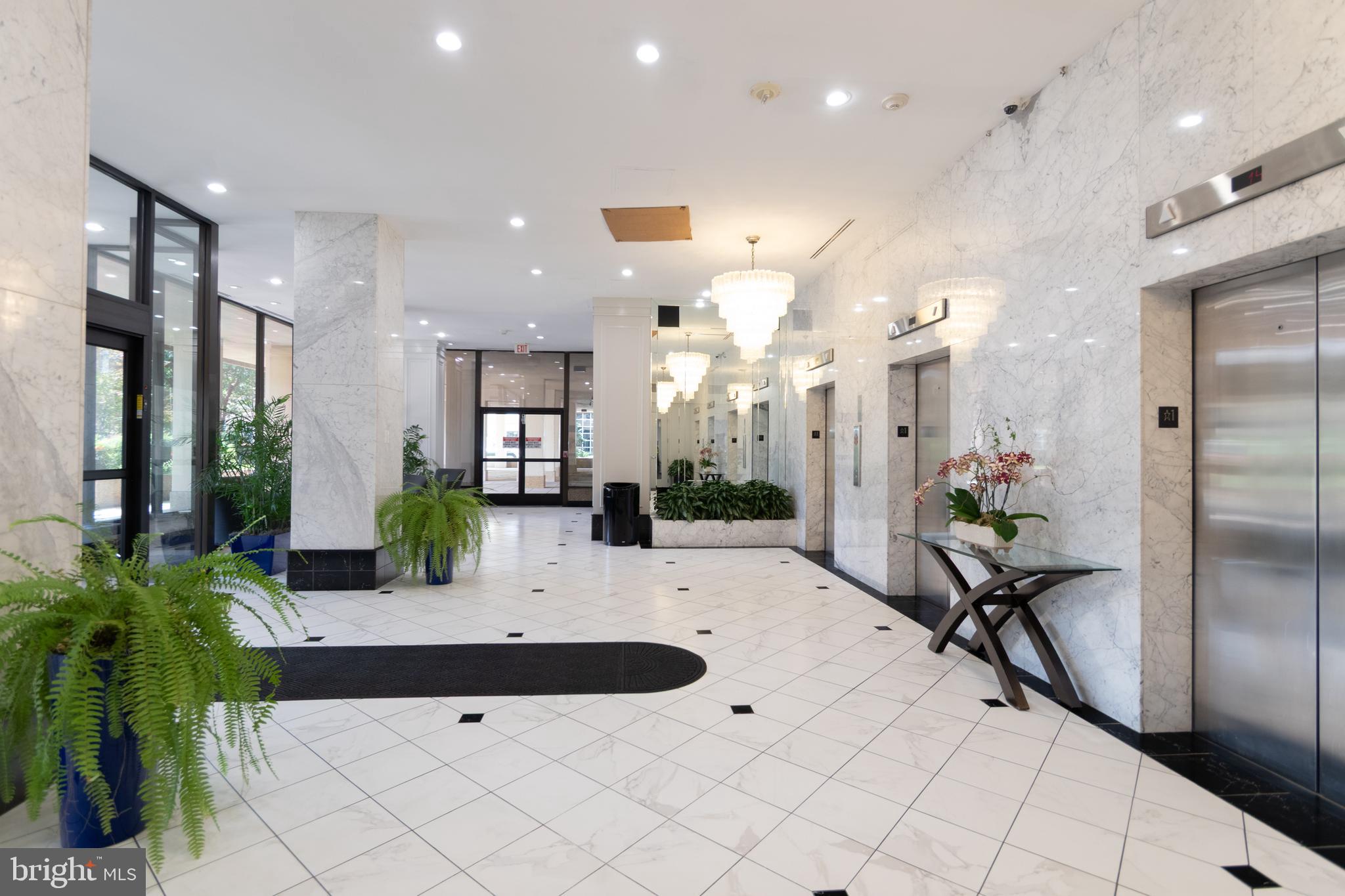 400 MADISON STREET 1308