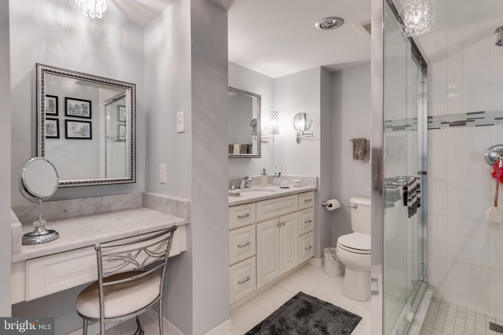 400 MADISON STREET 1308