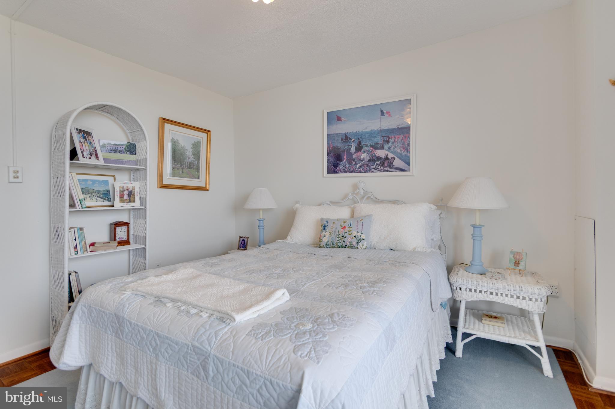 400 MADISON STREET 1308