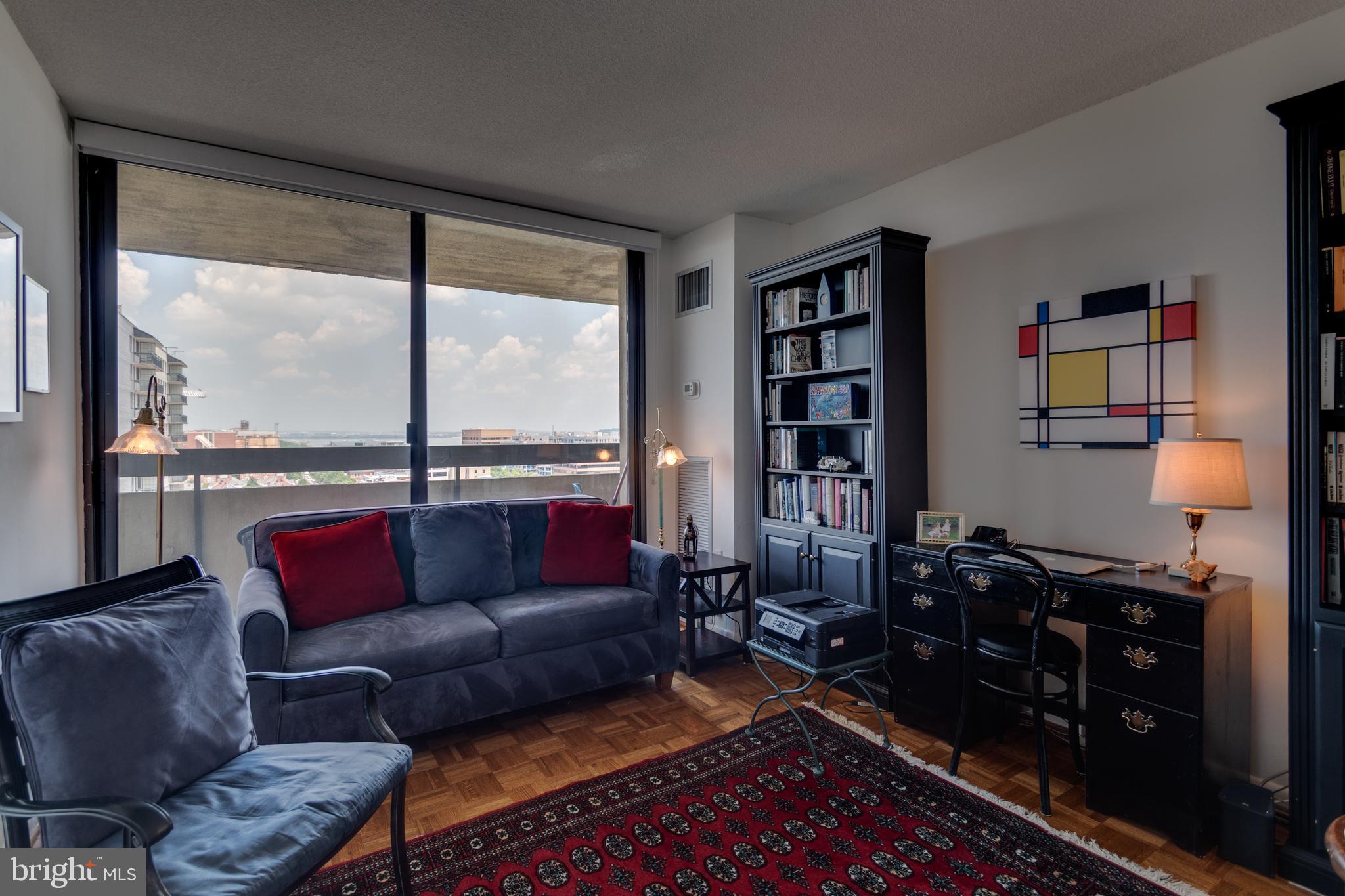 400 MADISON STREET 1308