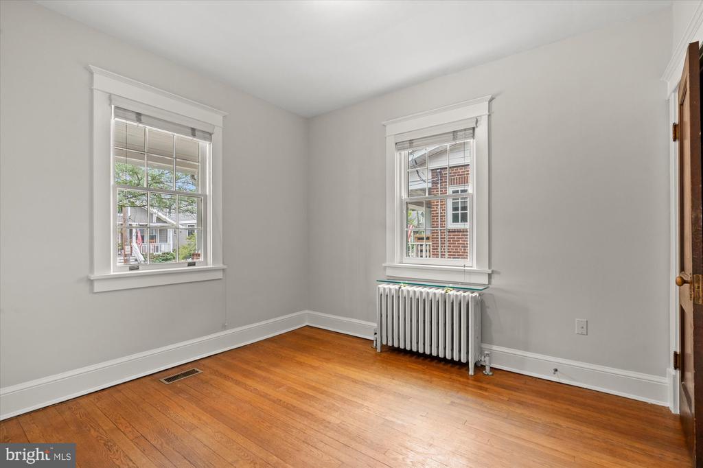 15 W MASONIC VIEW AVENUE