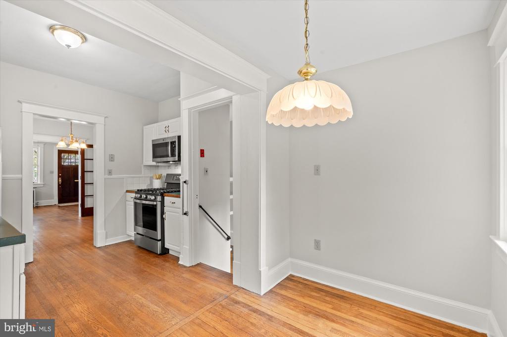 15 W MASONIC VIEW AVENUE