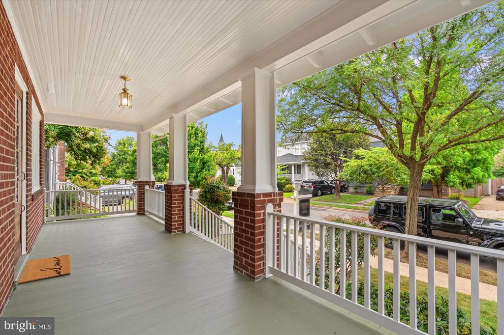 15 W MASONIC VIEW AVENUE