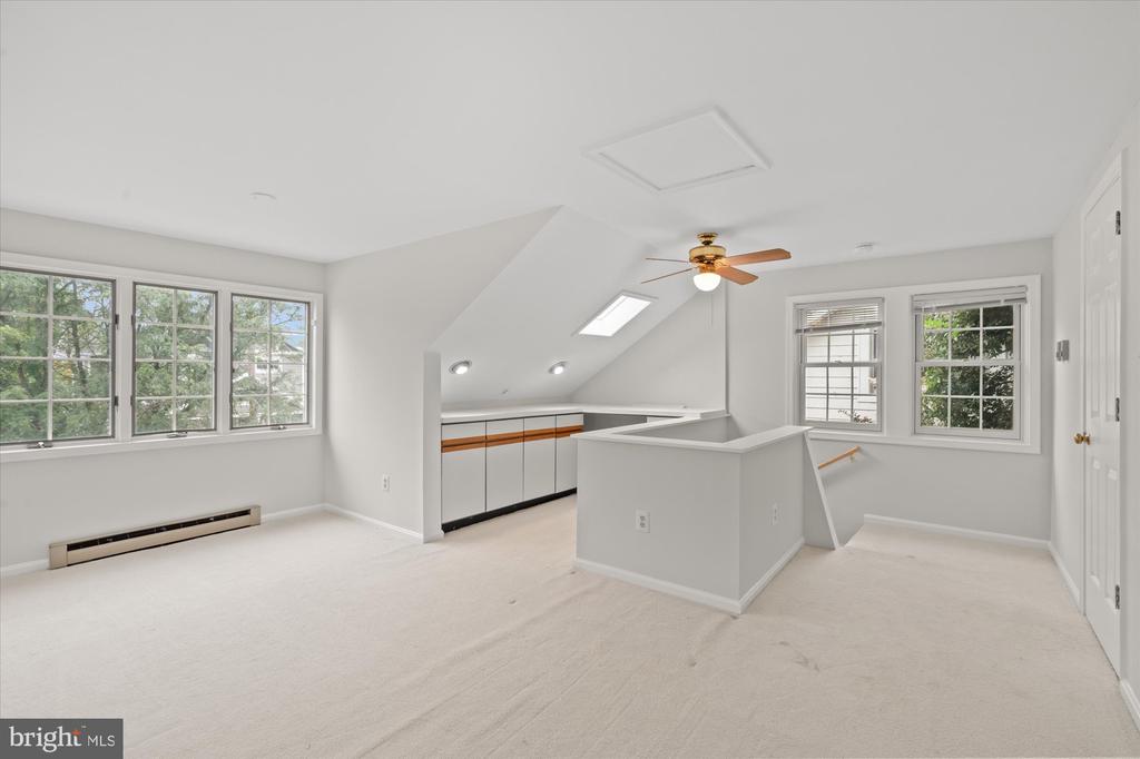 15 W MASONIC VIEW AVENUE