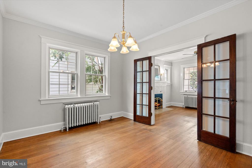 15 W MASONIC VIEW AVENUE