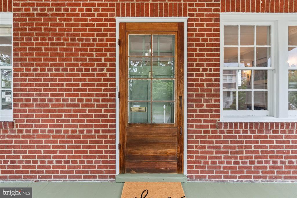 15 W MASONIC VIEW AVENUE