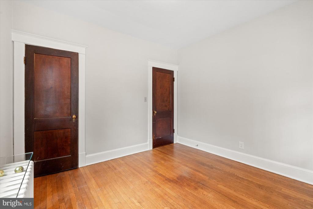 15 W MASONIC VIEW AVENUE
