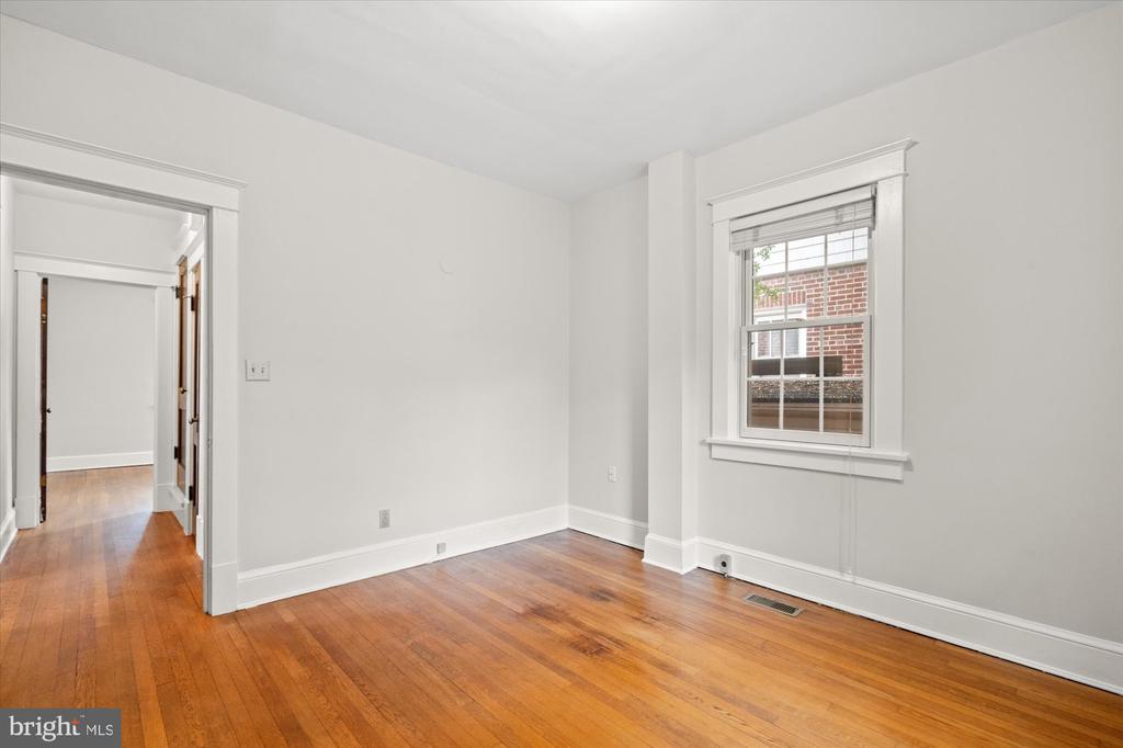 15 W MASONIC VIEW AVENUE