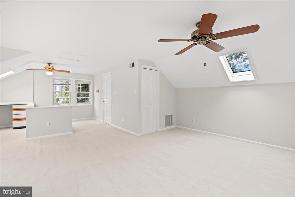 15 W MASONIC VIEW AVENUE