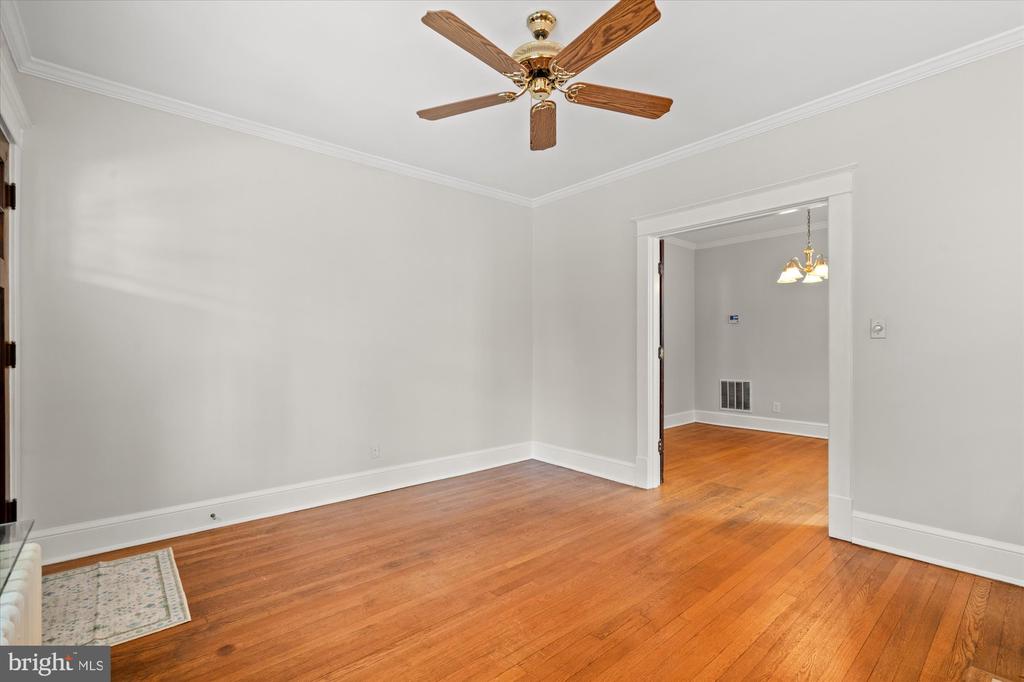 15 W MASONIC VIEW AVENUE