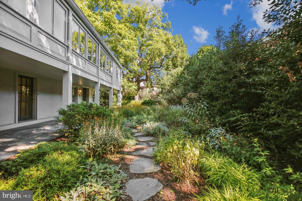 323 N PATRICK STREET