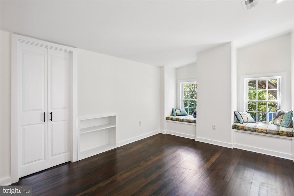 323 N PATRICK STREET