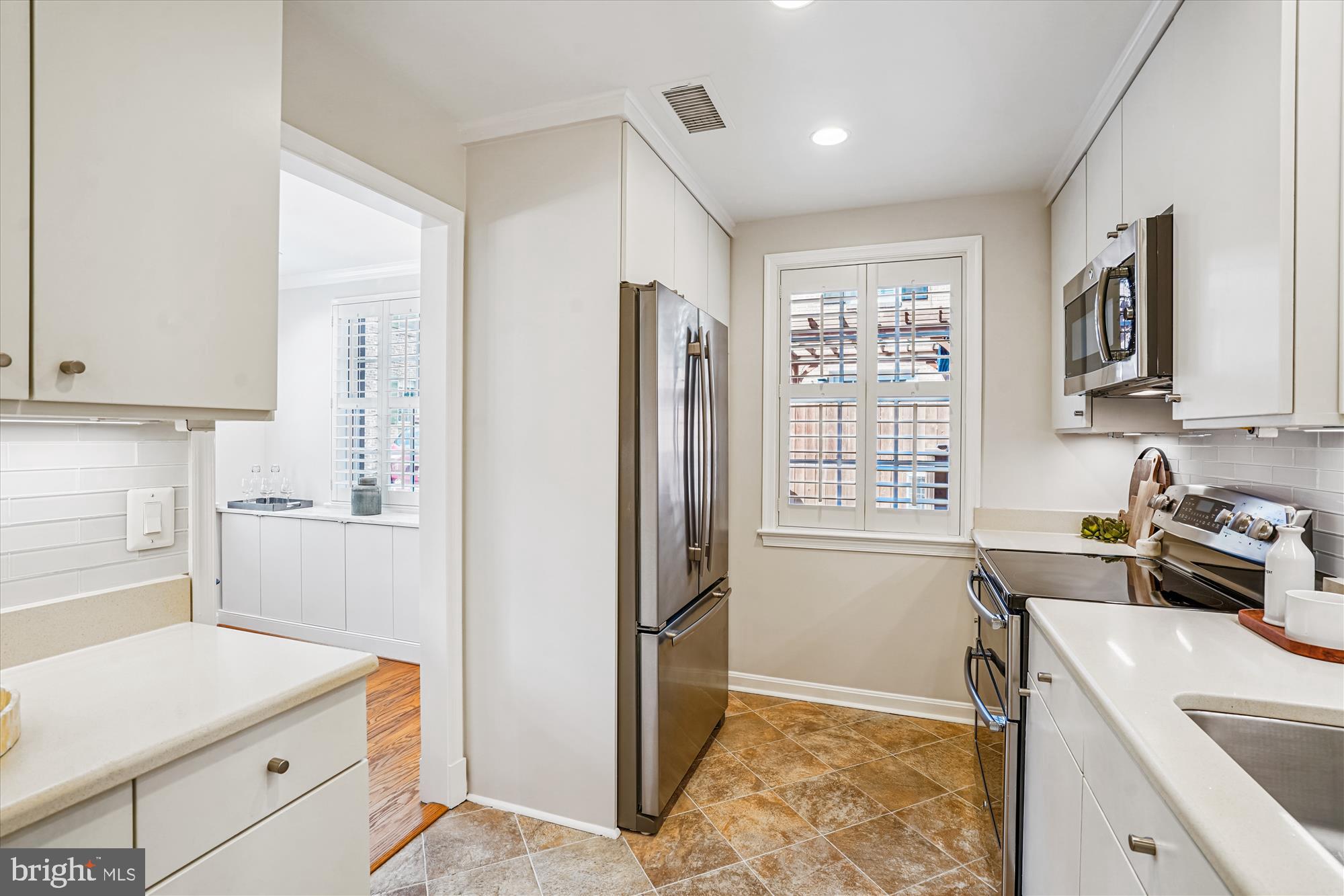 508 JEFFERSON COURT