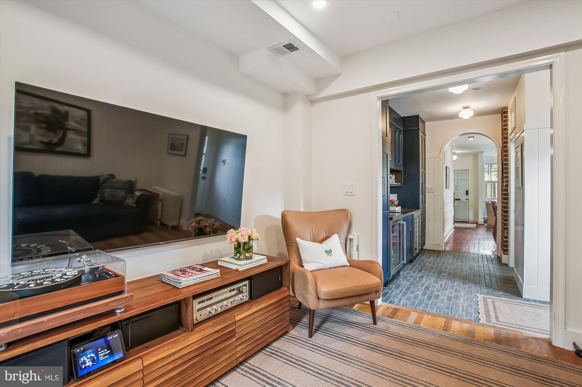 106 COMMERCE STREET