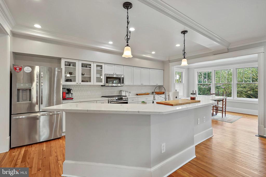 1503 RUSSELL ROAD