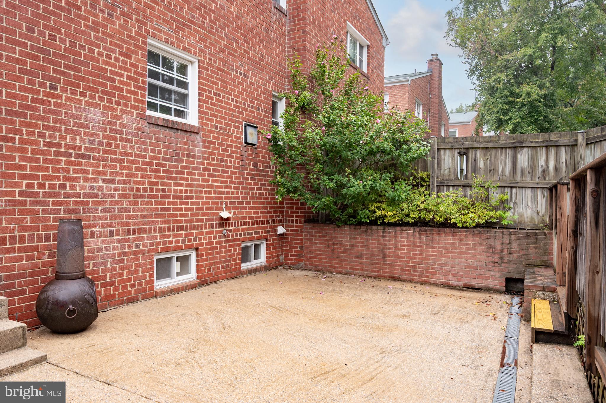 131 E TAYLOR RUN PARKWAY