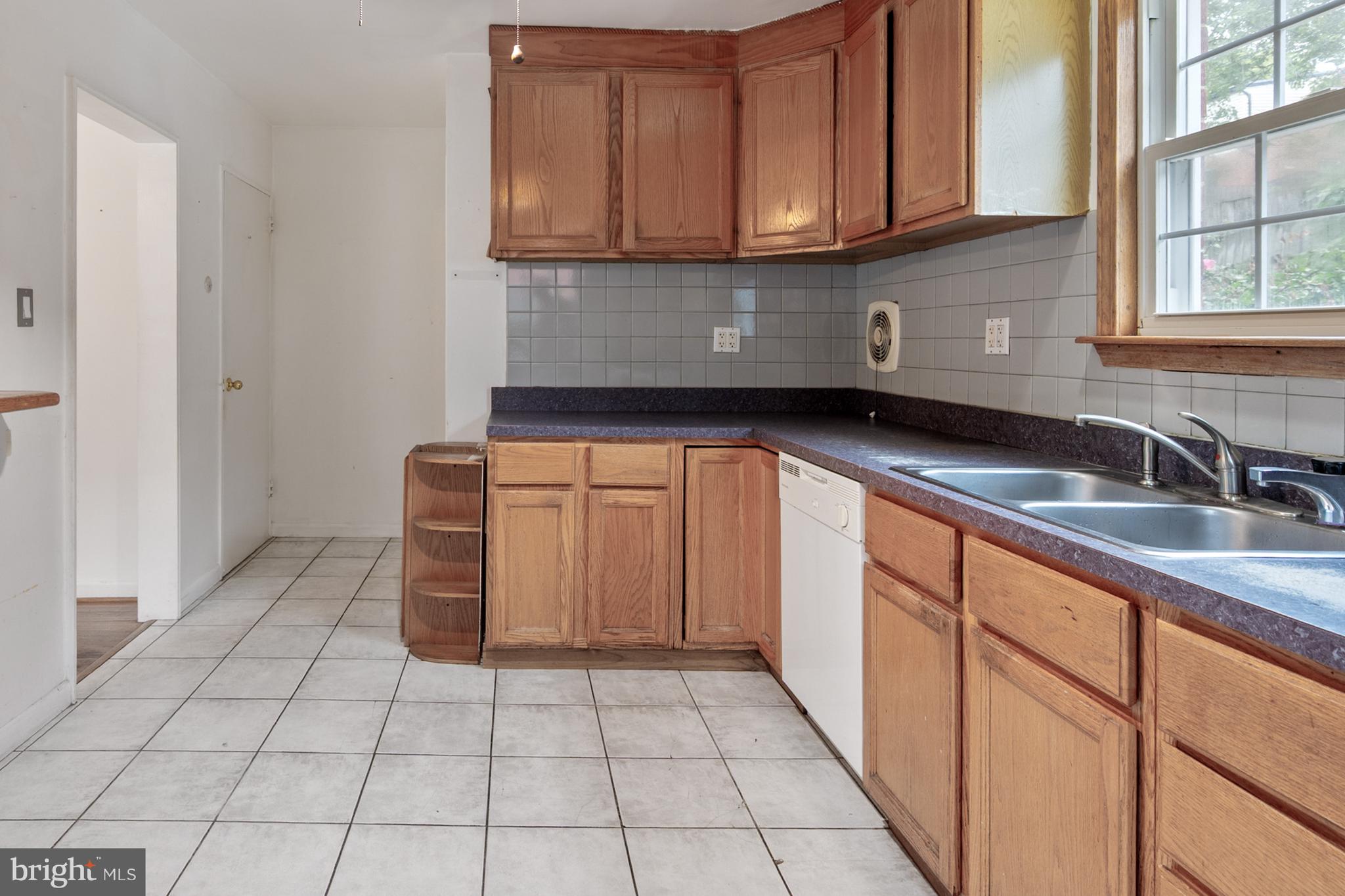 131 E TAYLOR RUN PARKWAY