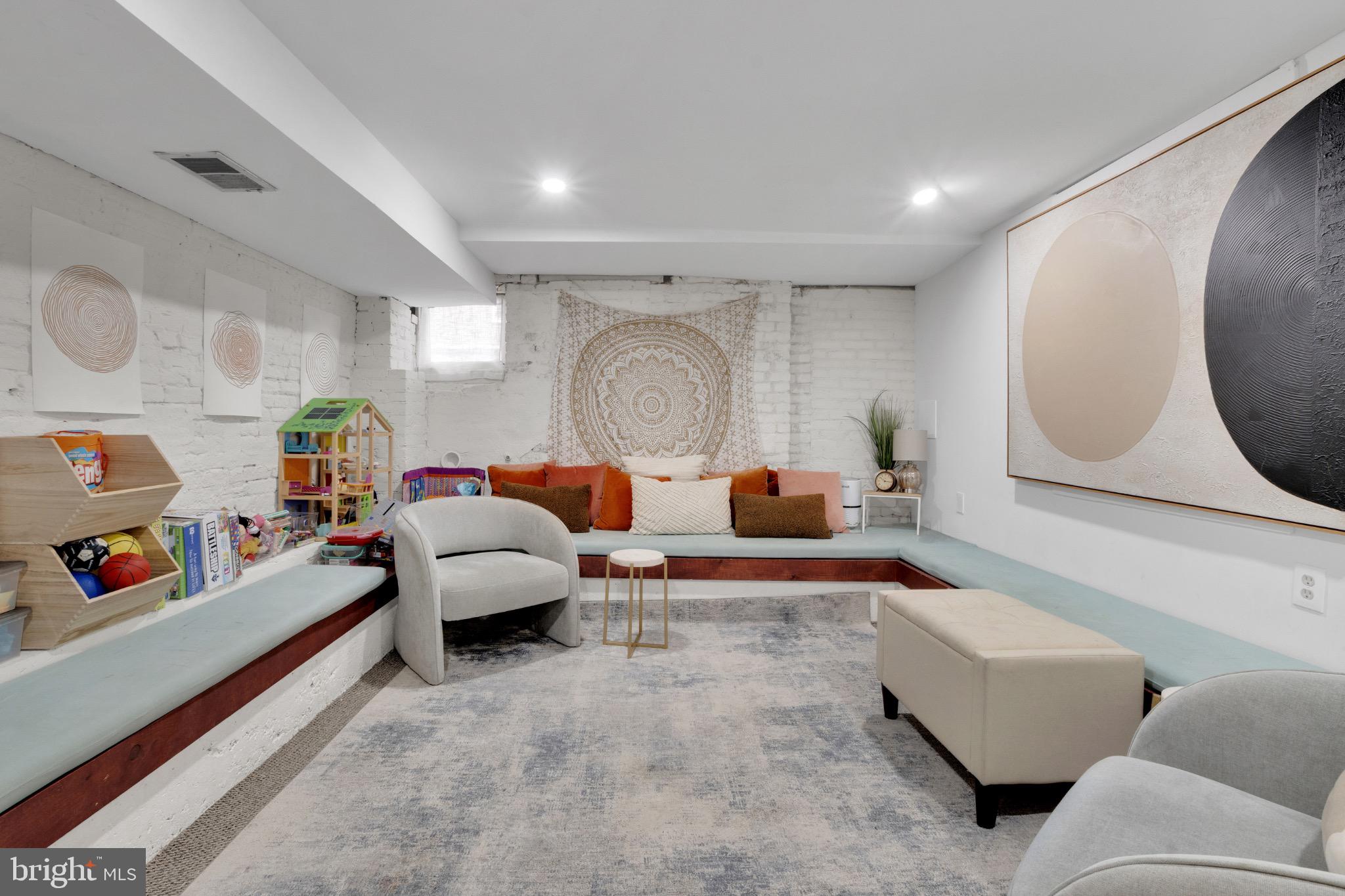 117 S SAINT ASAPH STREET