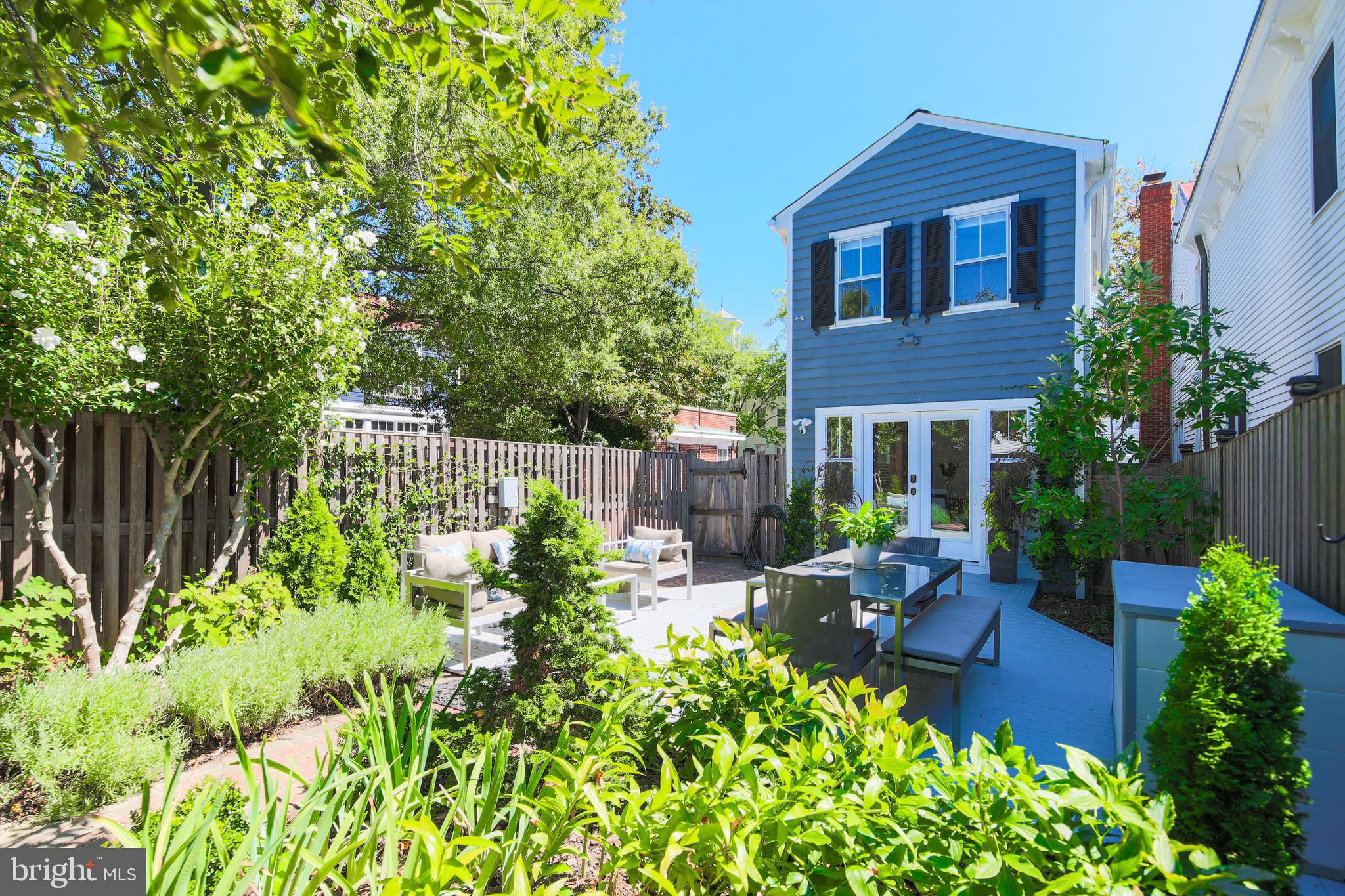 309 S COLUMBUS STREET