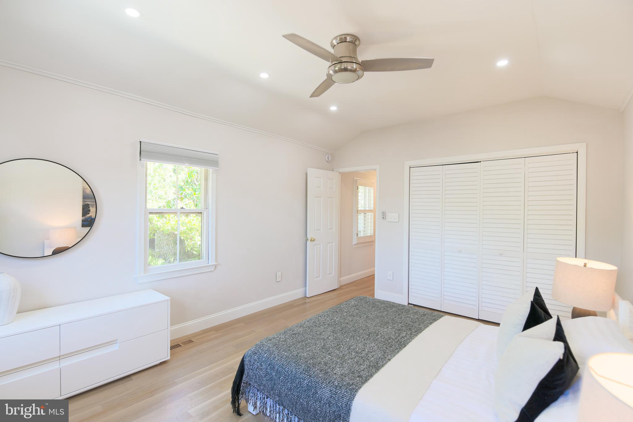 309 S COLUMBUS STREET