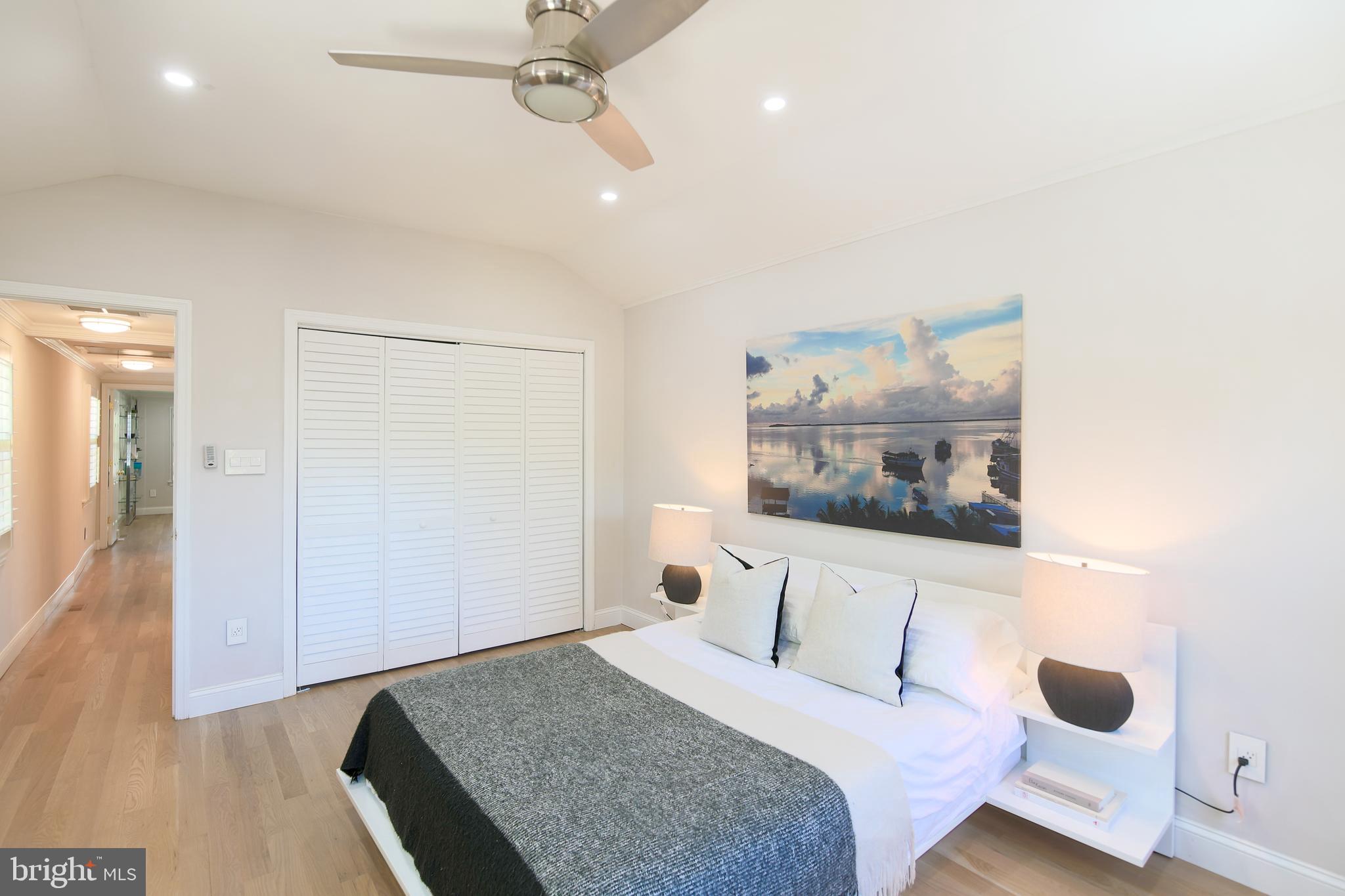 309 S COLUMBUS STREET