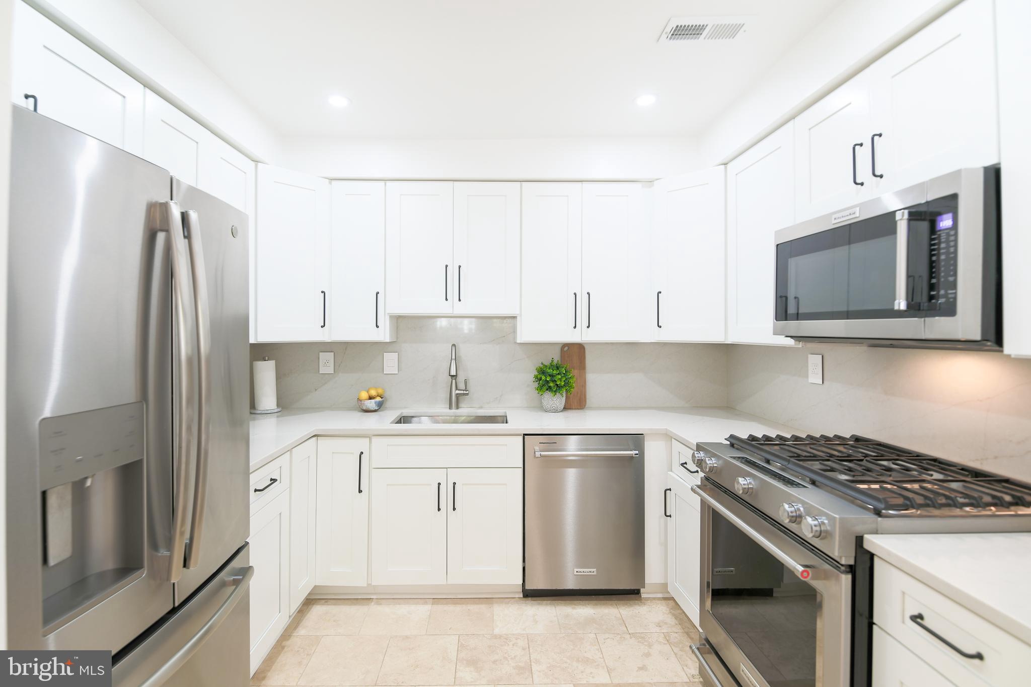 309 S COLUMBUS STREET