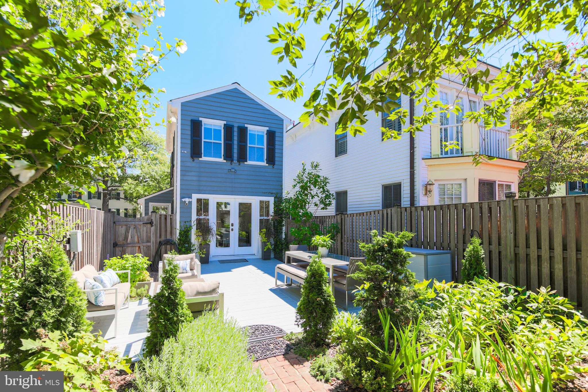 309 S COLUMBUS STREET