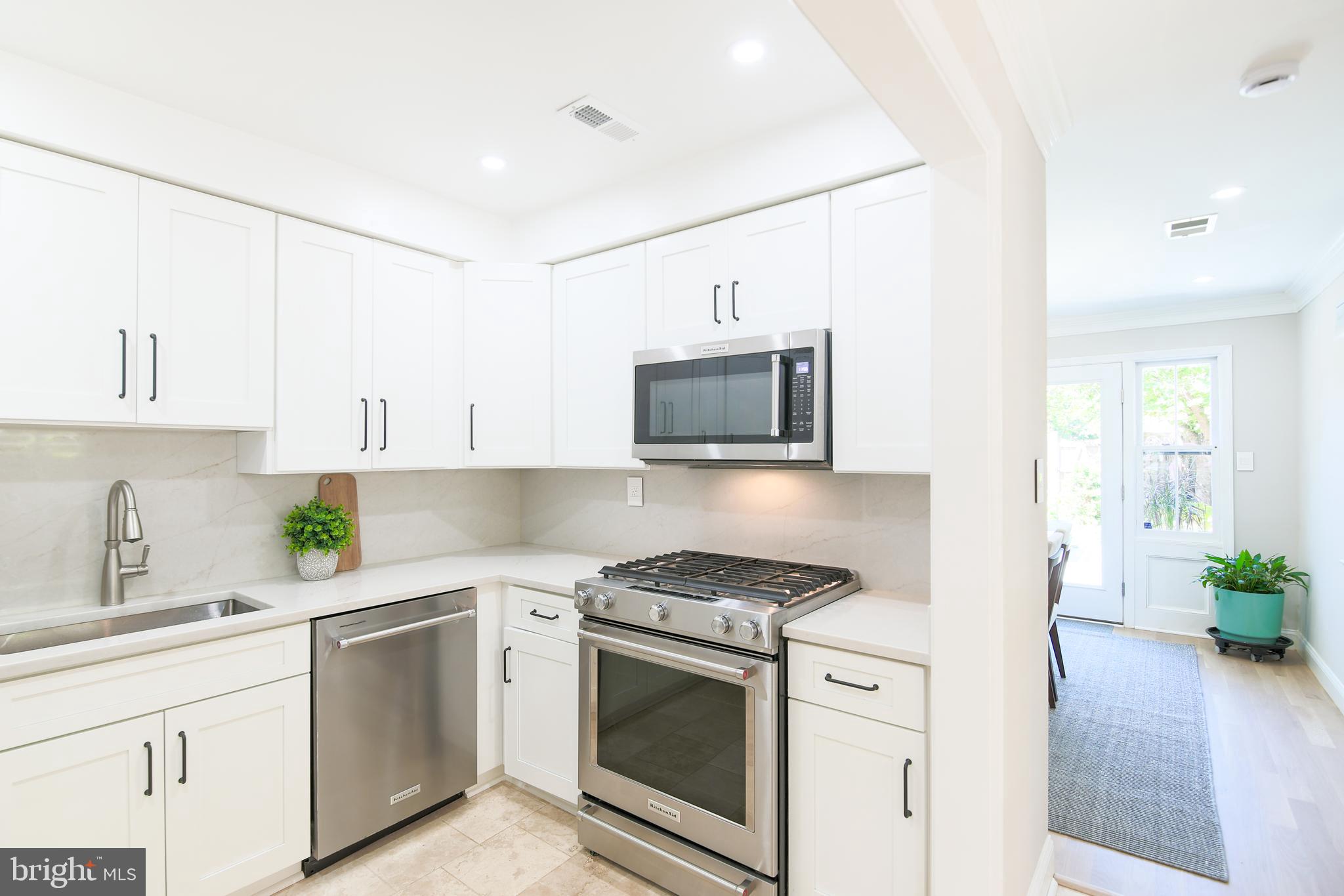 309 S COLUMBUS STREET