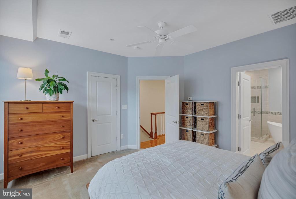 725 CARPENTER ROAD