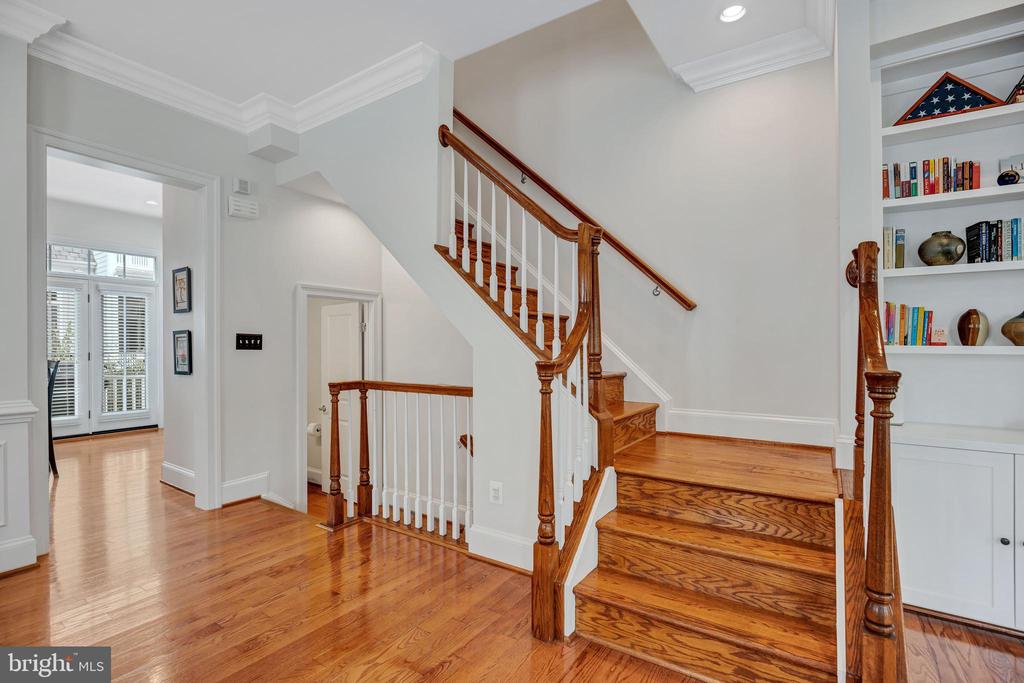 725 CARPENTER ROAD