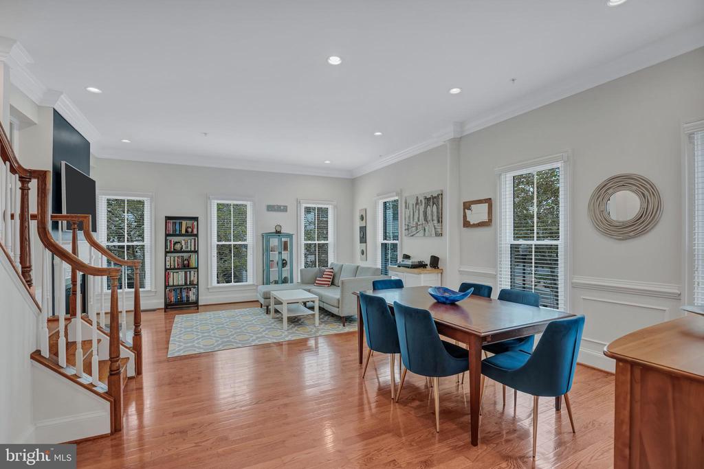 725 CARPENTER ROAD