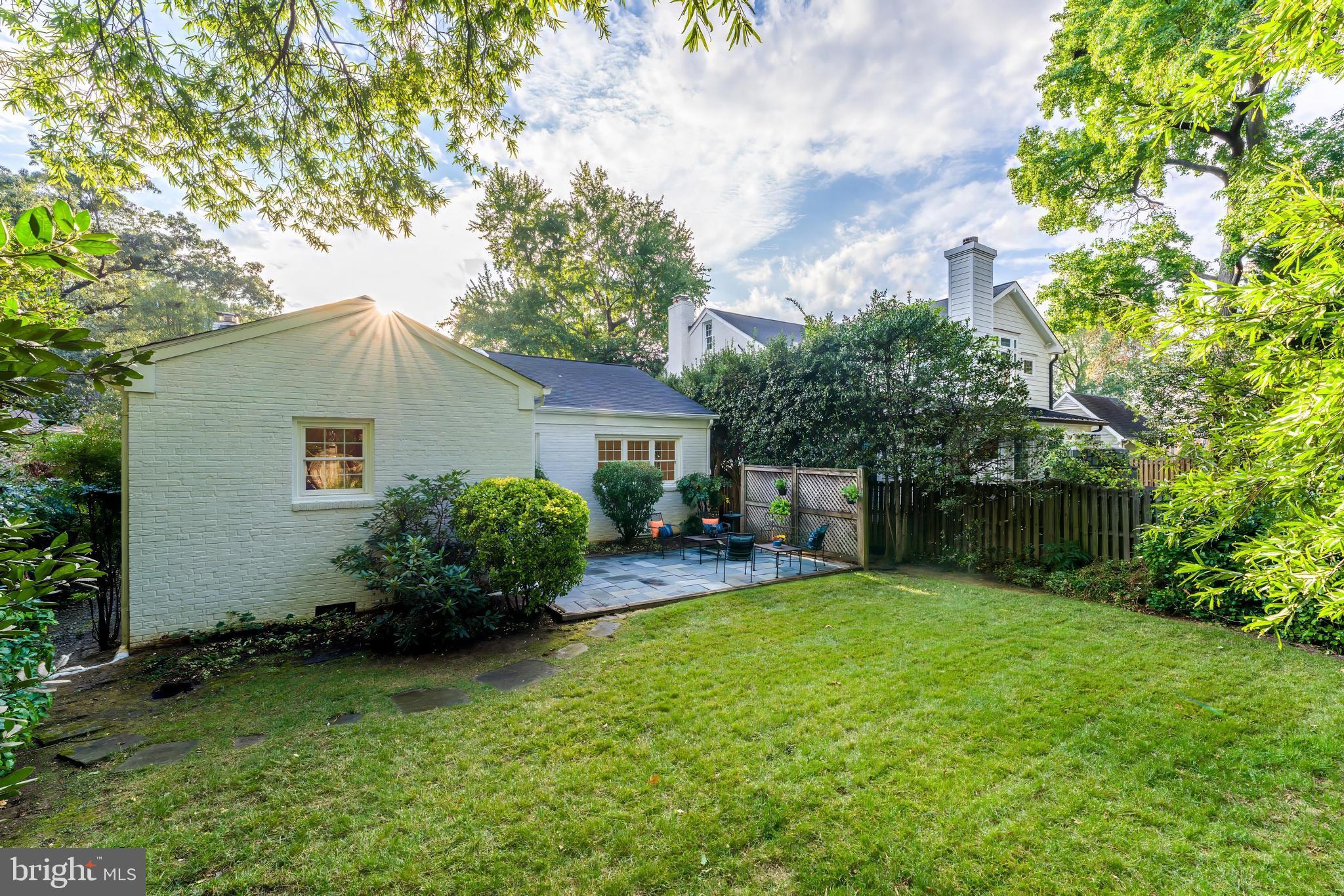 2807 RIDGE ROAD DRIVE