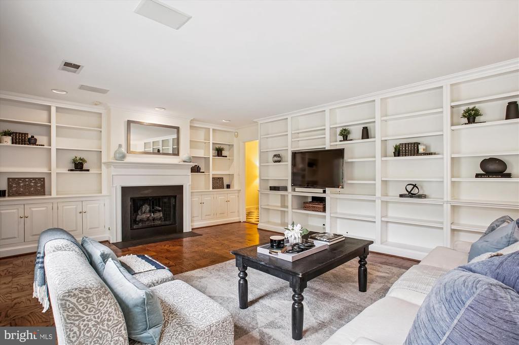 2907 DARTMOUTH ROAD