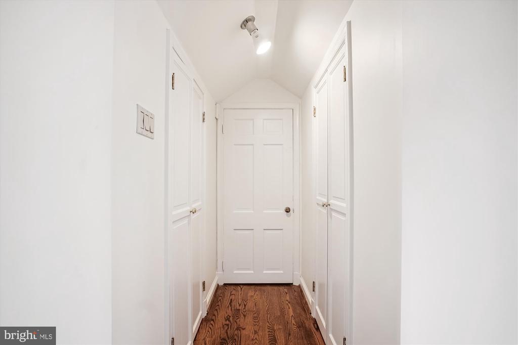 2907 DARTMOUTH ROAD