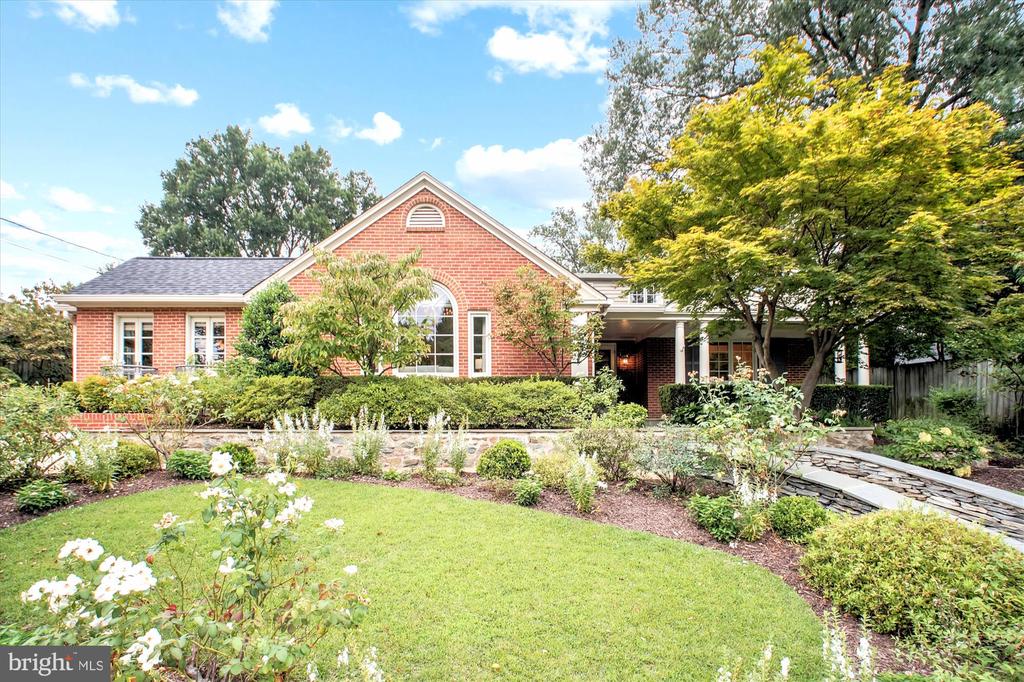 2907 DARTMOUTH ROAD