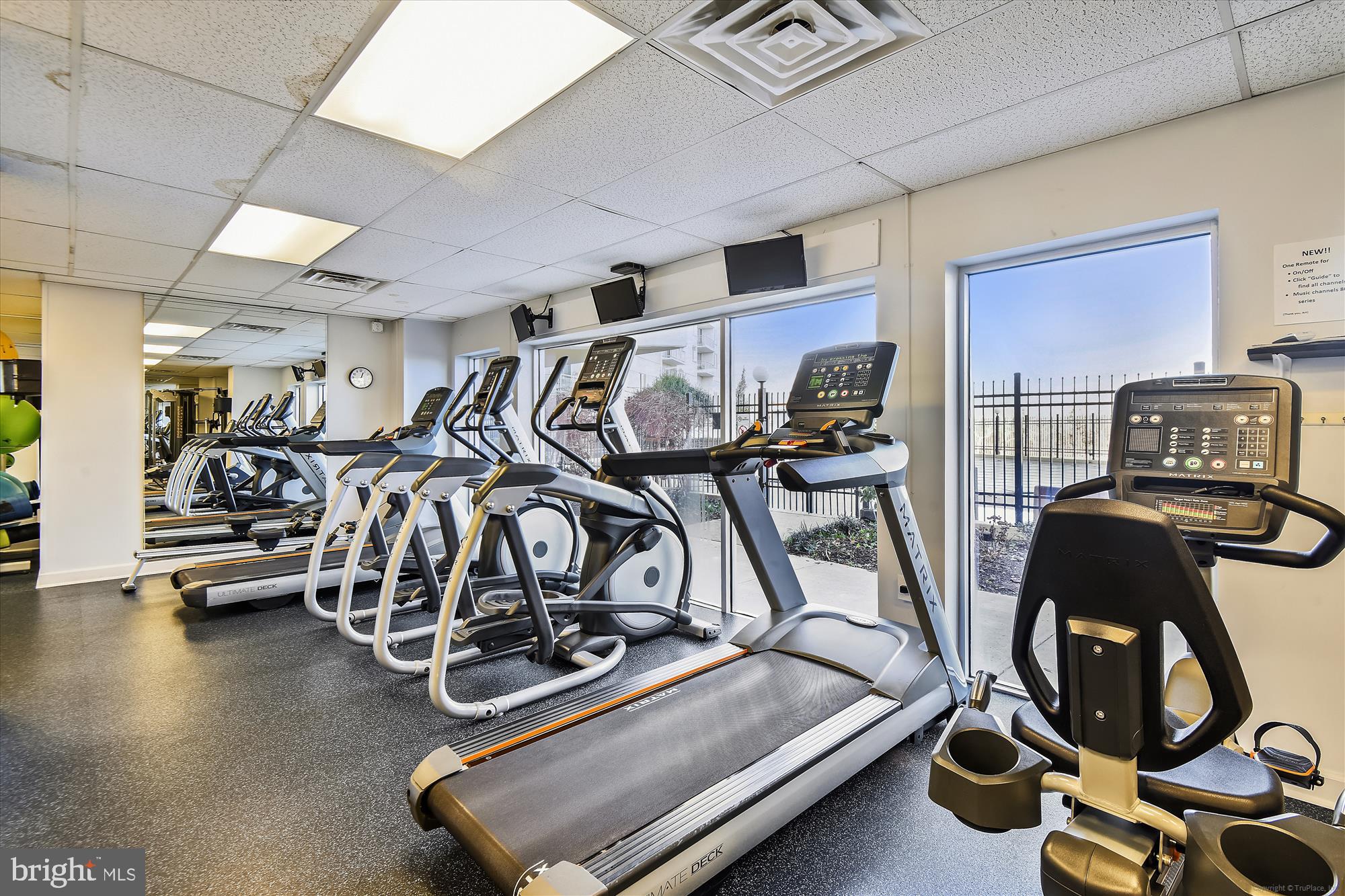 501 SLATERS LANE 212