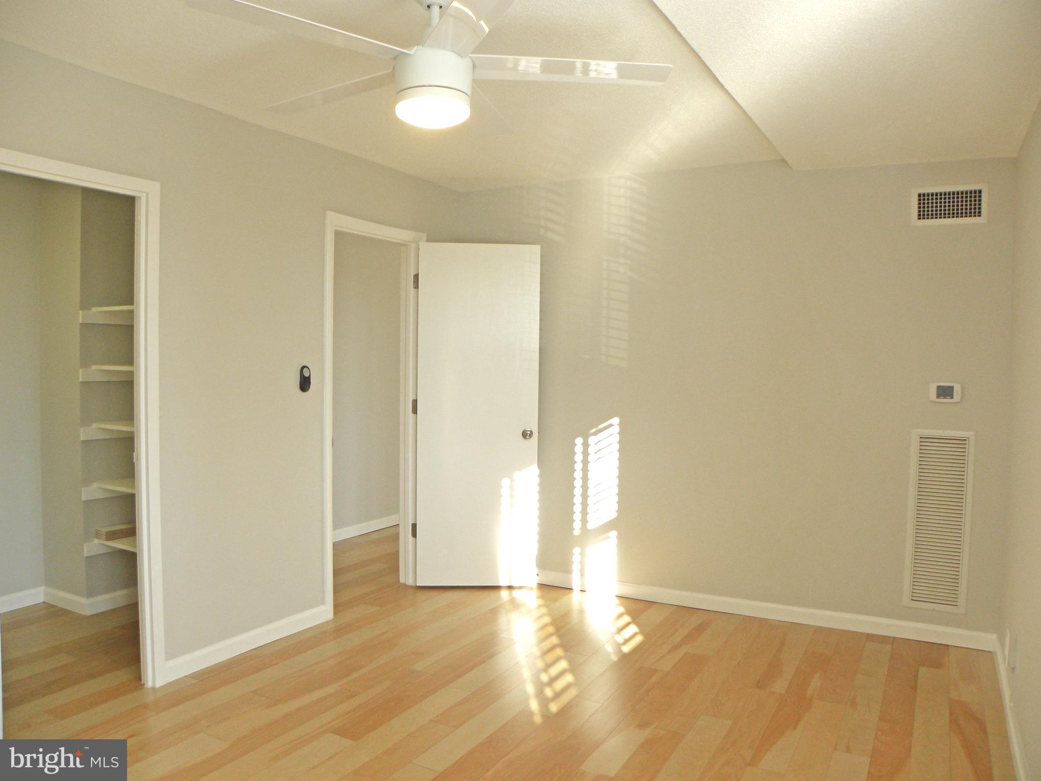 501 SLATERS LANE 212